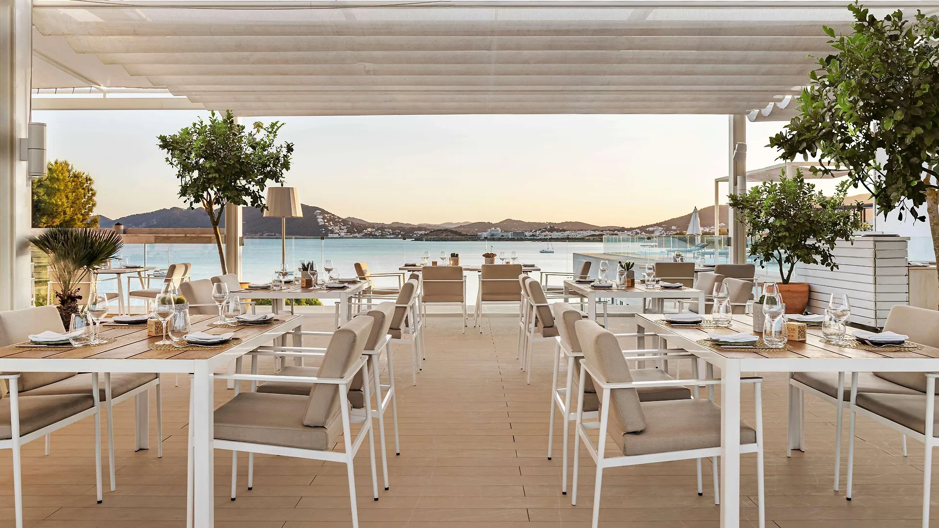 Me Ibiza - The Leading Hotels Of The World Santa Eularia des Riu